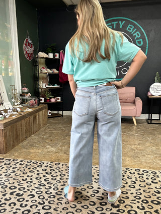 Judy Blue Mid Rise Wide Crop